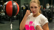 Ангелина Лукас әлем чемпионатының бірінші кездесуінде жеңілді