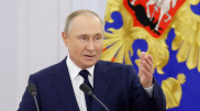 Ұлыбритания Алина Кабаева мен Путиннің бұрынғы әйеліне санкция салды