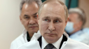 Путин сәуірде қатерлі ісіктен емделді - Newsweek