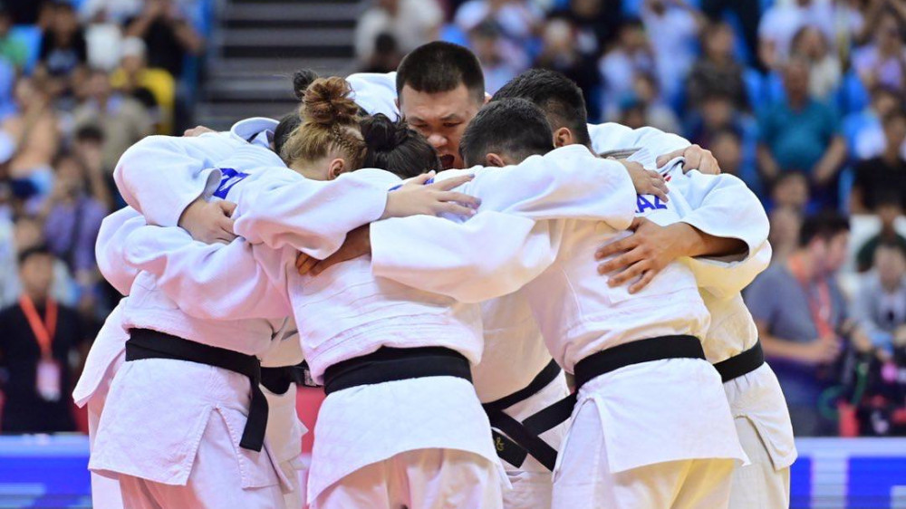 Қазақстан Өзбекстанды жеңіп, дзюдодан Азия чемпионатының жүлдегері атанды