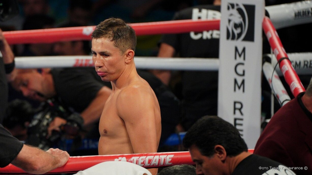 Головкин WBA белбеуіне үміткері Эрисланди Ларамен жекпе-жек өткізуге міндеттелді