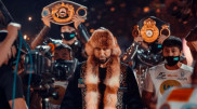 Комадан шыққан Айдос Ербосынұлы қазақстандықтарға үндеу жасады