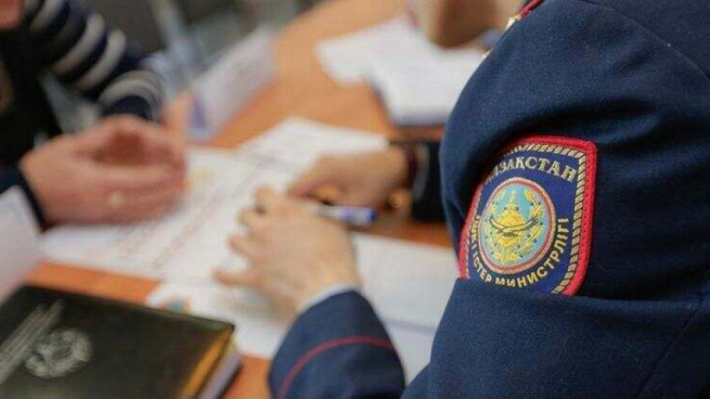 Шымкентте полиция бөлімінің бастығы мен тергеуші пара алды деген күдікке ілінді