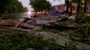 Петропавлда дауыл ағаштарды құлатып, шатырларды жұлып әкетті