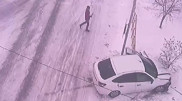 Қостанайлық блогер көлігімен мас күйінде қоршауға соғылды