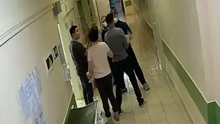 Көкшетауда балалар ауруханасында жанжал шығарған ата-ана сот алдына келді