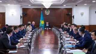 Бектенов министрлер мен әкімдерге: толық жауапты болуы тиіс