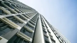 Астанада қыз биіктен құлап, мерт болды