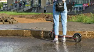 Атырау тұрғындары көшеде жасөспірімдерді тексеріп жатқанына алаңдаулы