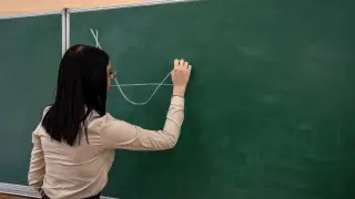 Қазақстандық мұғалімдер миллиондаған ақшадан қағылған