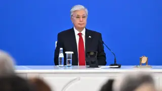 Тоқаев бірыңғай уақыт белдеуіне көшу туралы айтты