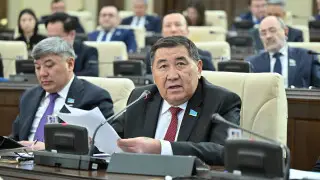 Ескі жүйенің астыртын айқасы әлі жүріп жатыр - депутат