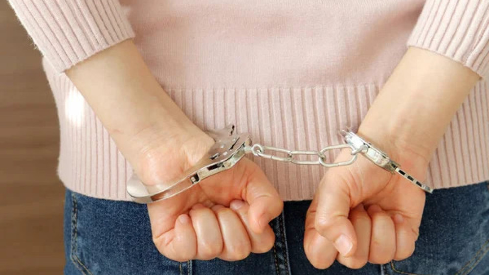 50 миллион теңге алып, қашып кеткен: күдікті Ресейден Қазақстанға экстрадицияланды