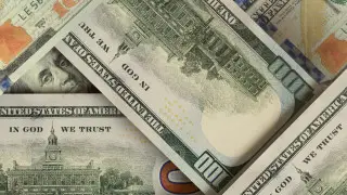 Доллар бағамы 515 теңгеге дейін төмендеді