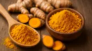 Куркума кімдерге зиян? Танымал дәмдеуіштің жасырын қауіптері