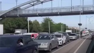 Алматыда Әл-Фараби даңғылы жабылып, ұзын-сонар кептеліс пайда болды