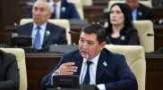 “Жұмыстан шығарылды, болды ма?“ Депутат “СҚ Фармацияның“ бұрынғы басшыларын тексеруді сұрады