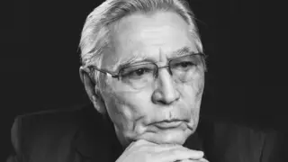 Танымал режиссер Сламбек Тәуекел қайтыс болды