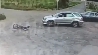 Баланы қағып, қашып кеткен Lexus жүргізушісі жұмыстан қуылған экс-полицей болып шықты