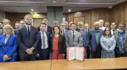 Парижде жаңа мемлекет құру туралы келісімге қол қойылды