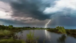 Аптап, дауыл мен нөсер: синоптиктер ауа райы болжамын ұсынды