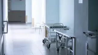 Павлодарда әйел балаларын терезеден лақтырып жіберді: 1,5 жастағы сәби көз жұмды