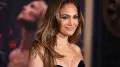 “Міндетіңізді біліңіз“: J.Lo-ның киімін сынаған депутаттың басы дауға қалды