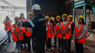 Жастар форумы қатысушыларына Павлодар облысының өнеркәсіптік алыптарының жұмысы көрсетілді