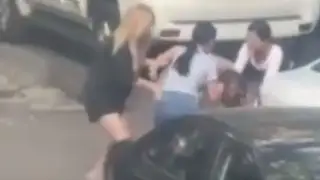 Алматыда қыздардың төбелесі видеоға түсіп қалды