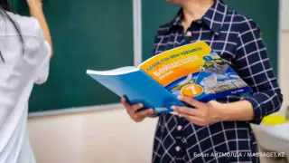 Тоқаев: Билік “Педагог мәртебесі туралы“ заңды өрескел бұзып отыр