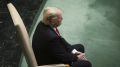 Трамптың қолының суреті оның денсаулығына қатысты алып-қашпа әңгімелерді күшейтті