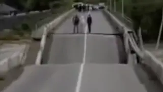 Өскеменде 600 миллион теңгеге жөнделген көпір опырылды