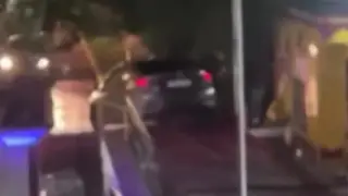 Астанада ер адам жаяу жүргіншілер көпіріне көлікпен шыққан