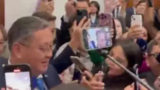 Ұсталды деген сыртқы істер министрі БАҚ өкілдерінің алдына шықты