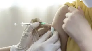 Тұмауға қарсы вакцинация кеш басталады: министрлңк себебін айтты