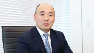 Тоқаев Қанат Шарлапаевты қызметінен босатты