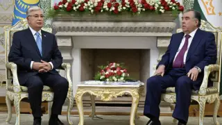 Тоқаев Эмомали Рахмонды туған күнімен құттықтады