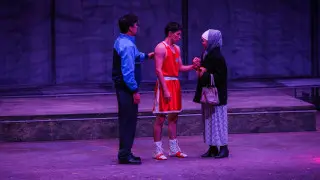 Түркістанда Бекзат Саттархановтың өмір жолын бейнелеген қойылым көрерменді тебірентті