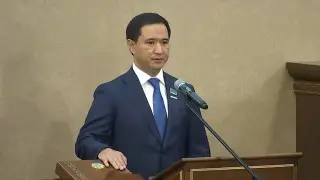 Мәжілісте жаңа депутат ант қабылдады