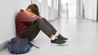 “Металға жабысып қалған“. Павлодарда “тілімді кеспек болды“ деген баланың оқиғасы жалған болып шықты