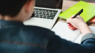 Қазақстанда оқушылар Kundelik.kz-тен шығып, жаңа платформаға көшіп жатыр