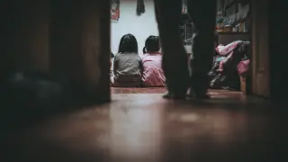 Кентау тұрғыны екі қызға қатысты ауыр қылмыс жасады деген күдікке ілінді