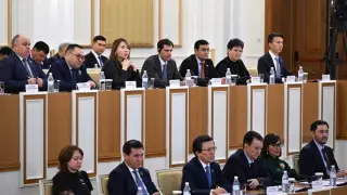 Қазақстандағы неке:  Конституция жобасына әйелдердің құқықтары мен мүдделерін қолдайтын норма енгізілді