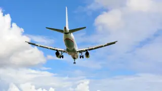 “Әлемнің қай қиырында жүрсе де, көмек қолын созуға дайын екенін біледі“ - Тоқаев Таяу Шығыстан қазақстандықтарды эвакуациялау туралы