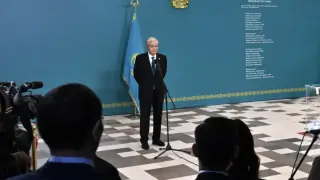 Тоқаев жаңа Конституцияны дайындау мерзіміне қатысты сынға жауап берді