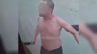 Алматыда медицина қызметкерлеріне пышақ және қайшымен қоқан-лоқы көрсеткен ер адам ұсталды