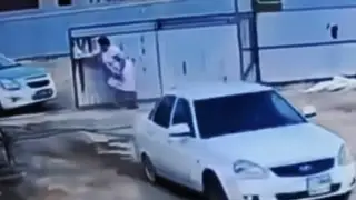 Атырауда анасы ұлының полицейлерден қашуына көмектескен: видео