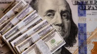 Доллар бағамы тағы 4 теңгеге төмендеді