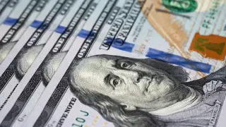 Доллар бағамы бірден 12 теңгеге өсті