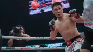 Жалғас Жұмағұлов қарсыласын нокаутқа түсірді